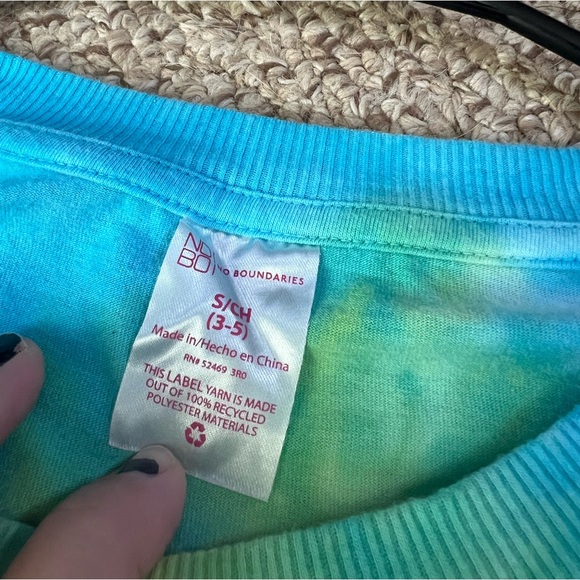 Womens Tye dye no boundaries shirt. Small. - Picture 2 of 2